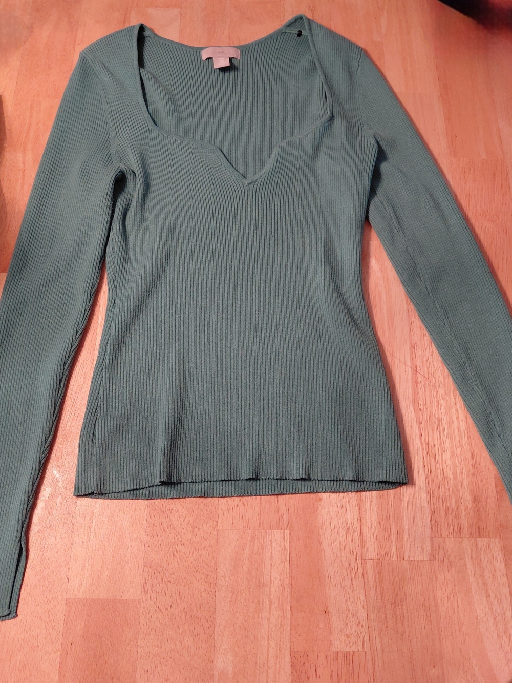 H&M Ribbed V-Neck Long Sleeve Sweater - Sage Green